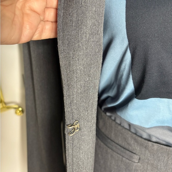 The Limited Gray 2 Piece Blazer & Slacks. EUC. Y2K. Size 8 - Picture 4 of 16